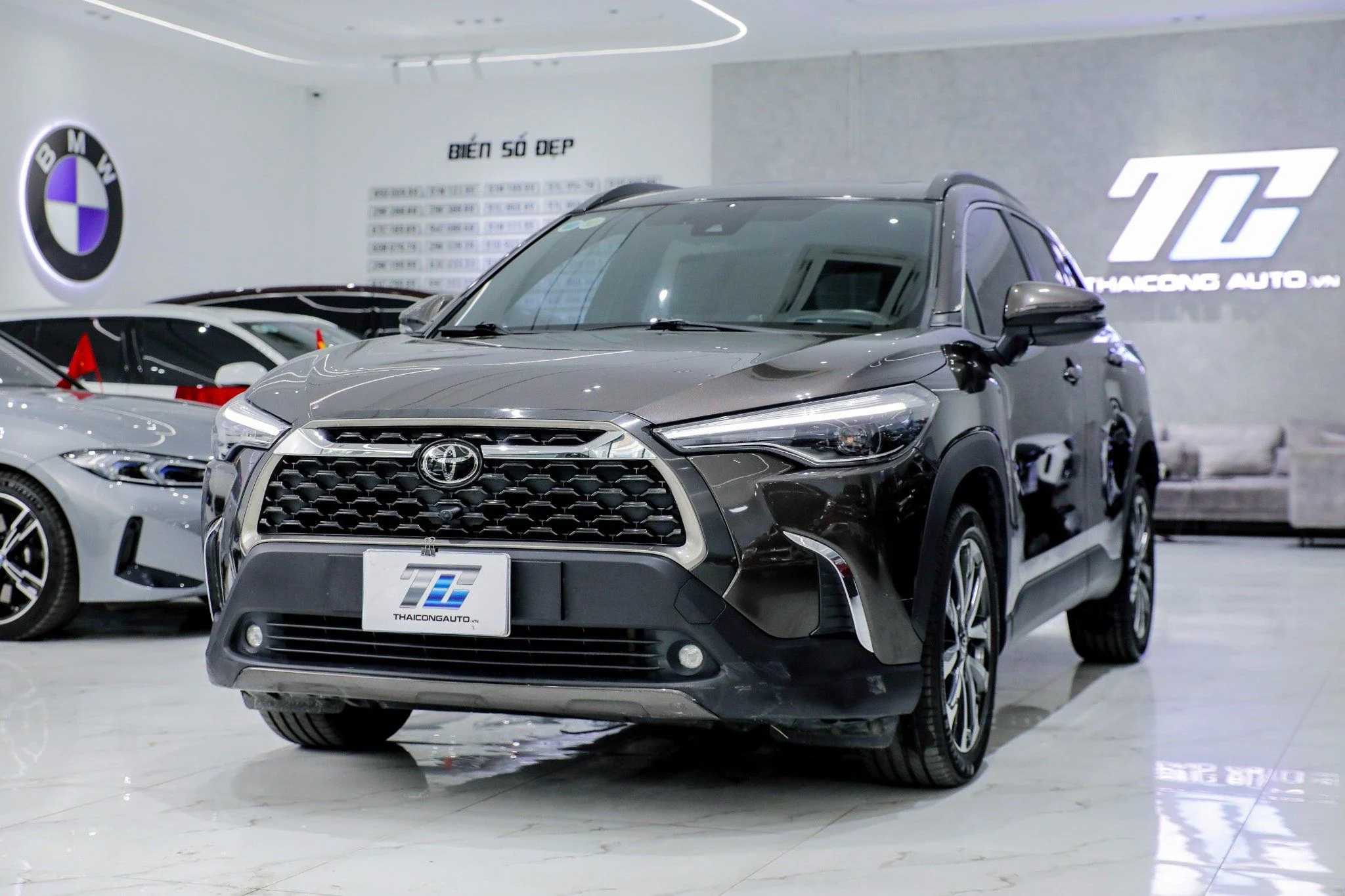 TOYOTA COROLLA CROSS 2021 hover