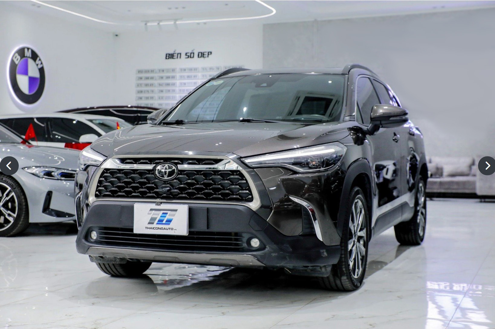 TOYOTA COROLLA CROSS 2021 hover
